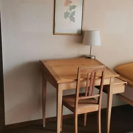 Neb-thun Haus In Fuer 8 Pax トゥーン